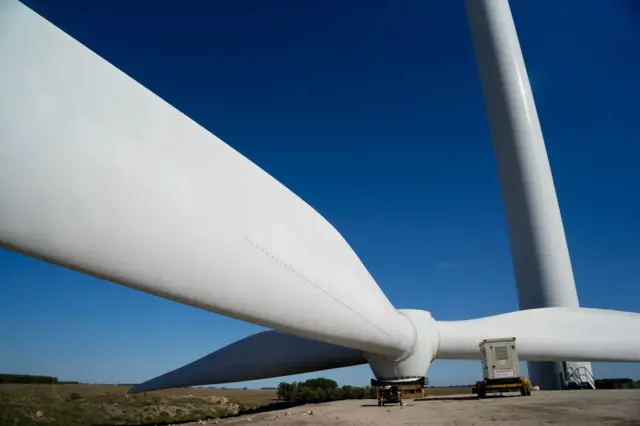 Wind turbine being assembled in Uruguay